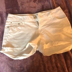 Express White Jean Shorts. Size 2